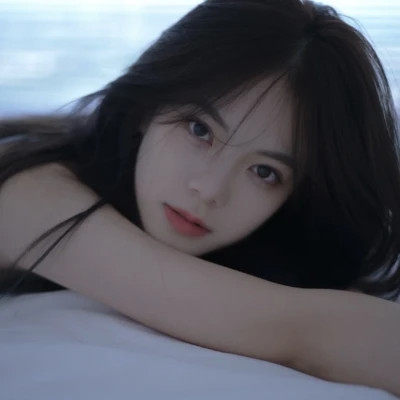 气质干净女生头像图片