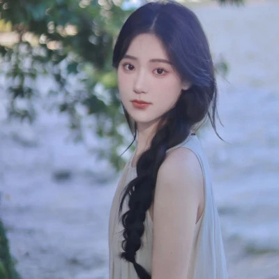 气质干净女生头像图片
