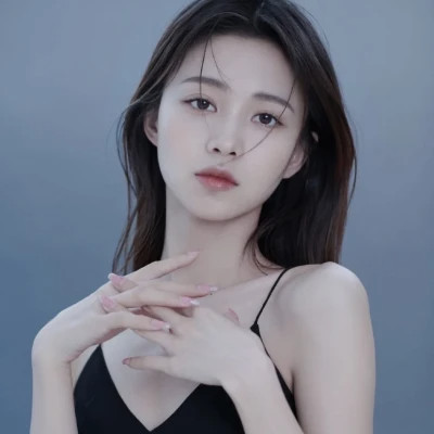 气质干净女生头像图片