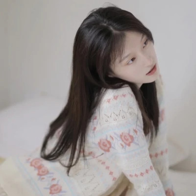 气质干净女生头像图片
