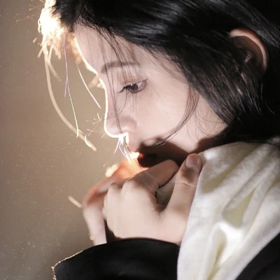 气质干净女生头像图片