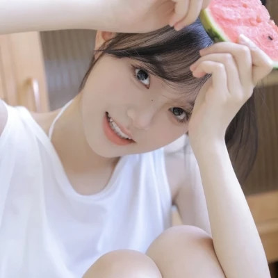 气质干净女生头像图片