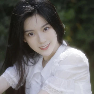 气质干净女生头像图片