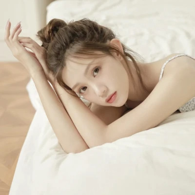治愈初恋系干净女生头像