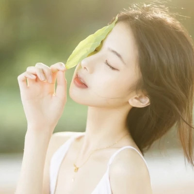 特别干净高清好看的女生头像