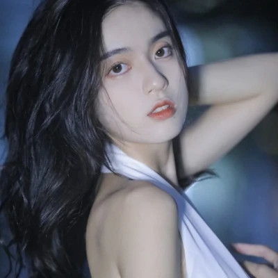 特别干净高清好看的女生头像
