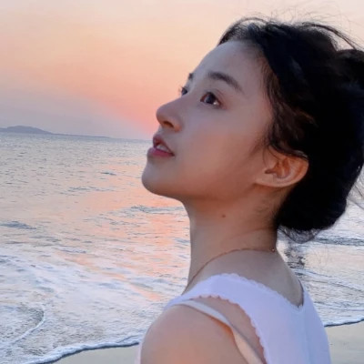 特别干净高清好看的女生头像
