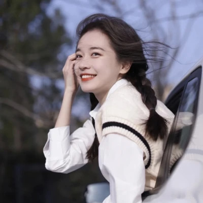 特别干净高清好看的女生头像