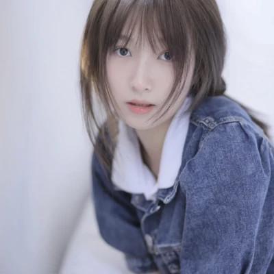 女性知性的图片头像