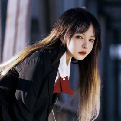 女性知性的图片头像