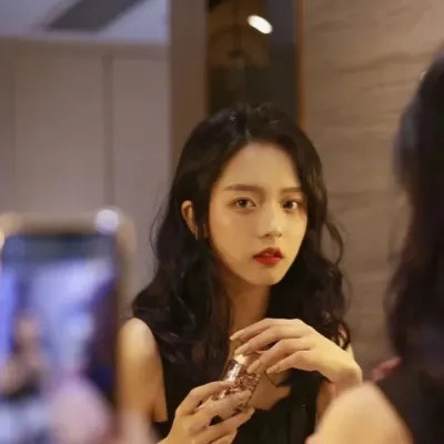 女性知性的图片头像