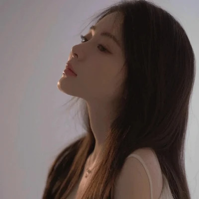 知性优雅成熟女生头像