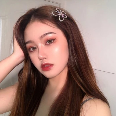 知性优雅成熟女生头像