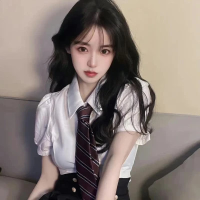 知性优雅成熟女生头像