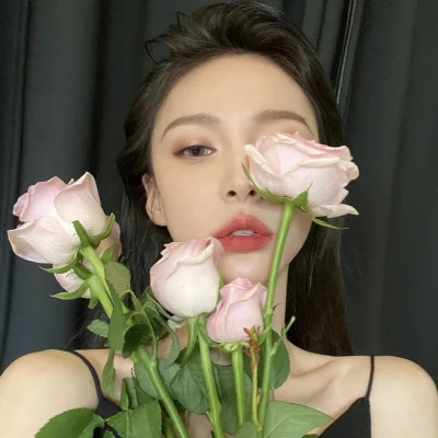 知性优雅成熟女生头像