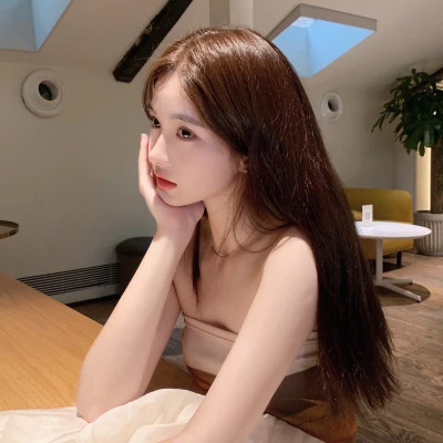 微信优雅知性女生头像