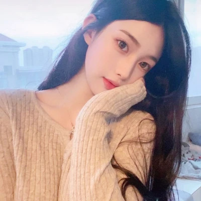 微信优雅知性女生头像