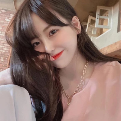 知性女性好看的头像图片