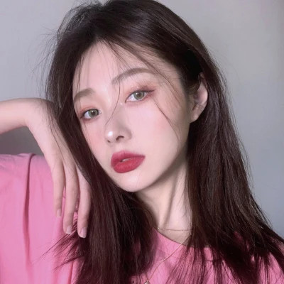 知性女性好看的头像图片