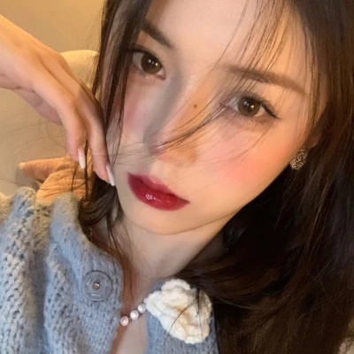 知性女性好看的头像图片