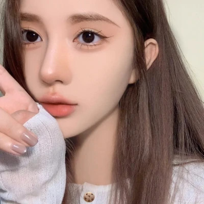女性很知性的头像图片