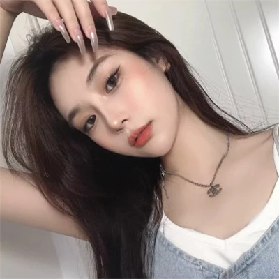 女性知性吸引人的图片头像