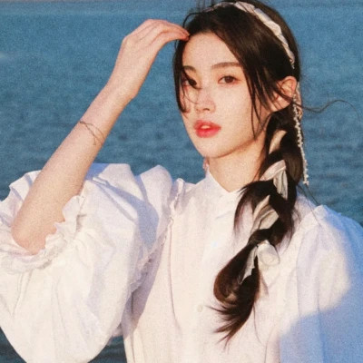 唯美森系复古文艺女生头像