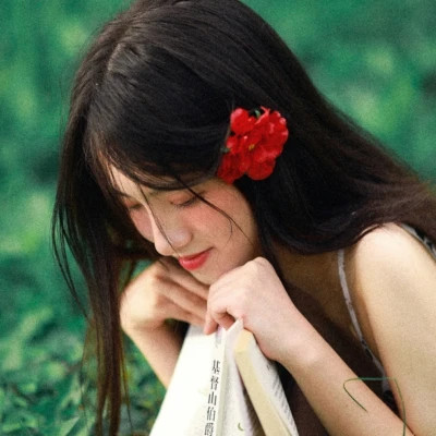 唯美森系复古文艺女生头像