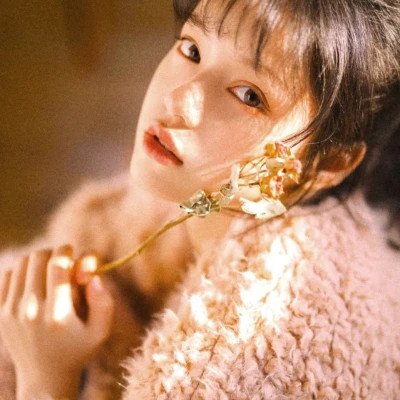 唯美森系复古文艺女生头像