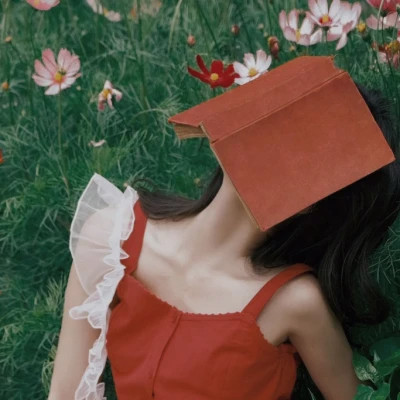 唯美森系复古文艺女生头像
