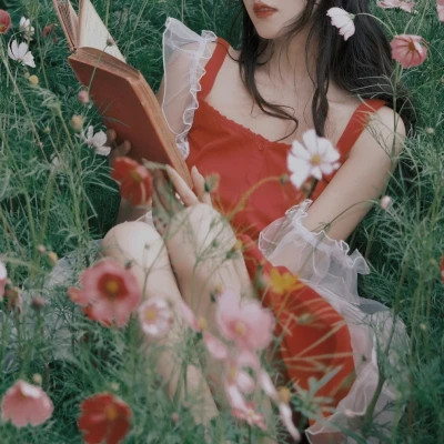 唯美森系复古文艺女生头像