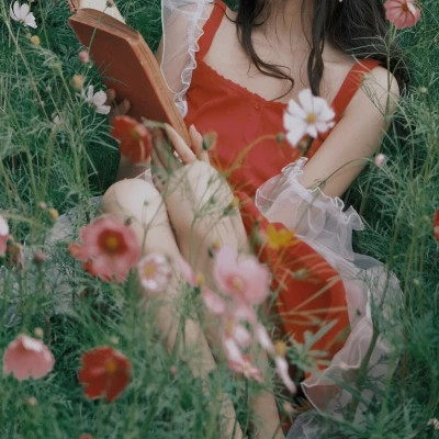 唯美森系复古文艺女生头像