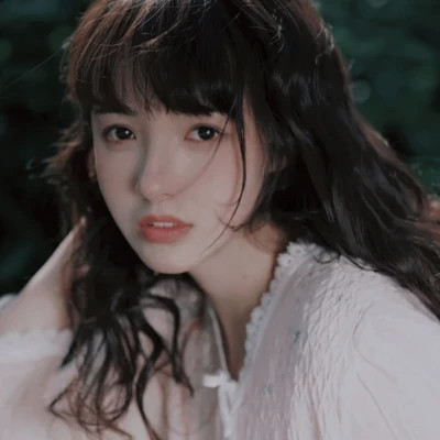 2025新款唯美复古森系女头