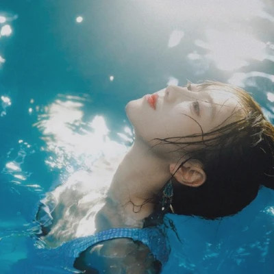 高级感头像女复古文艺图片