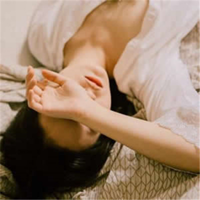干净清新部位女生头像