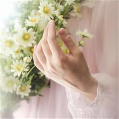 干净清新部位女生头像