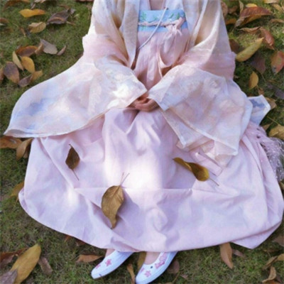 干净清新部位女生头像