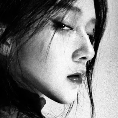超稀有真人女生头像