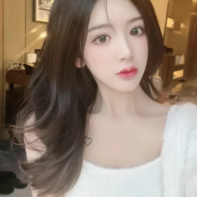 超稀有真人女生头像