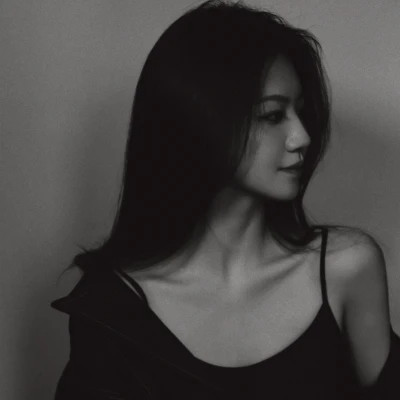 超稀有真人女生头像