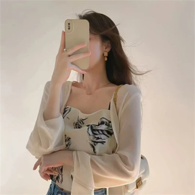 头像慵懒偏冷淡风小众女生
