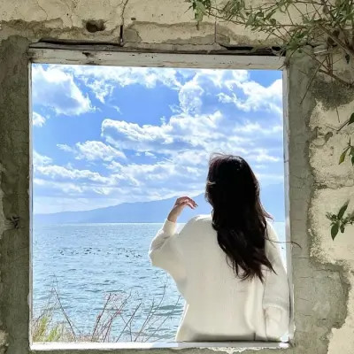 头像慵懒偏冷淡风小众女生