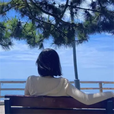 头像慵懒偏冷淡风小众女生