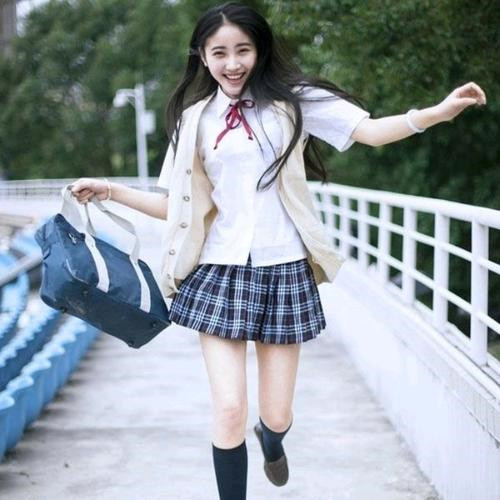 2025校园系最新清纯可爱女生头像