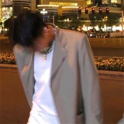 2025最火真人情侣微信头像