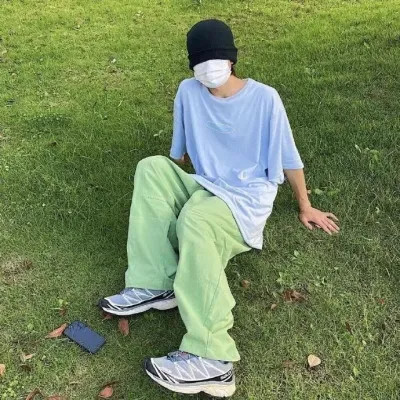 2025最新款头像男生真人图片