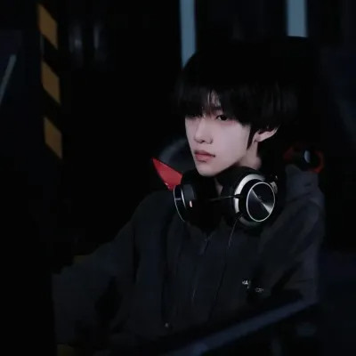 头像图片2025最新款男真人