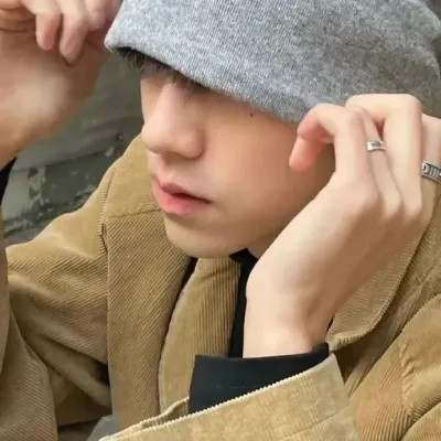2025年帅气男生真人高清图片