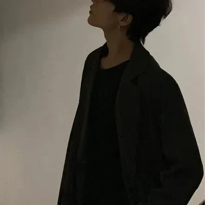 2025年帅气男生真人高清图片