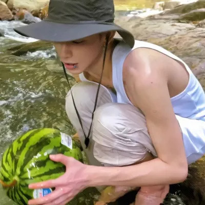 2025新款好看的头像男生真人帅气